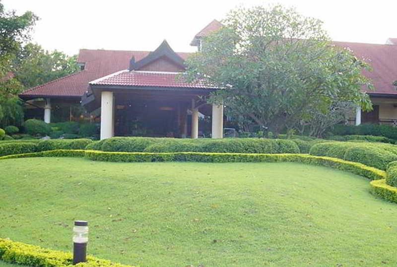 Pavilion Rim Kwai Resort Kanchanaburi Esterno foto