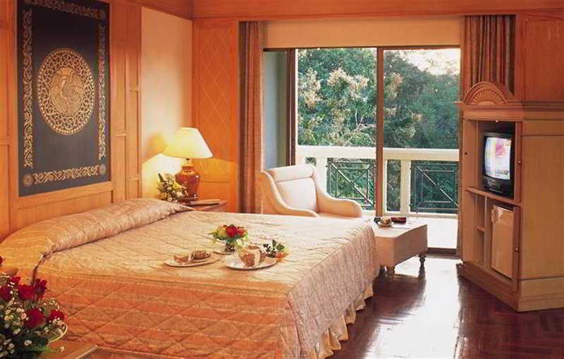 Pavilion Rim Kwai Resort Kanchanaburi Esterno foto